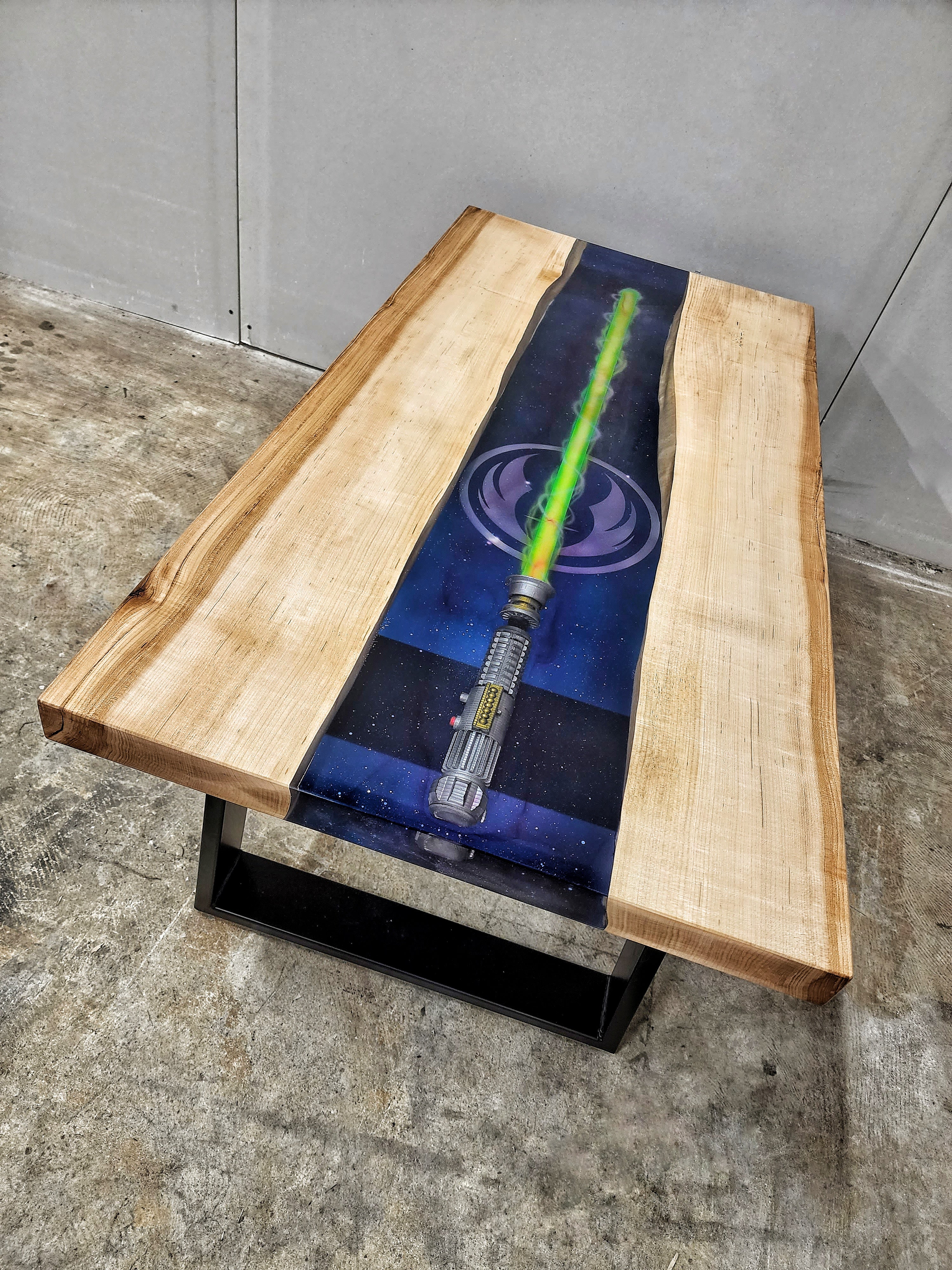 Table sabre laser (précommande)