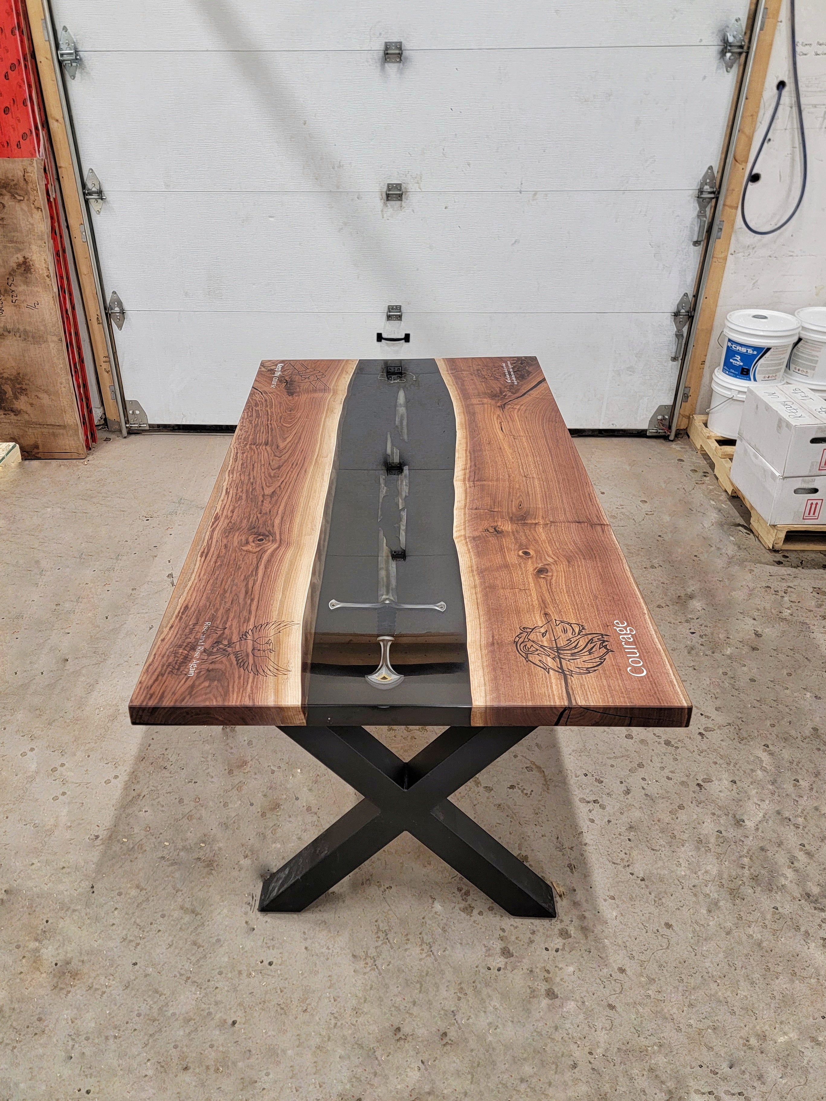Table sabre laser (précommande)